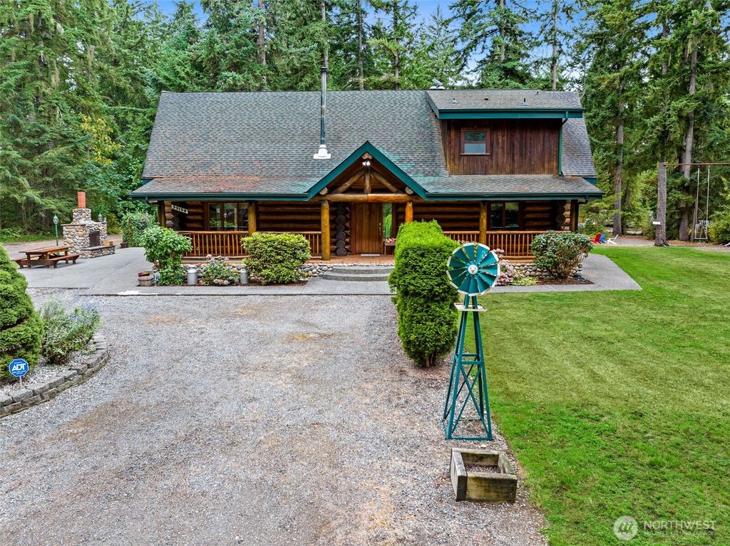 Photo of 33129 129th Way SE, Auburn, WA 98092 (MLS # 2419152)