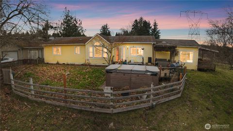 Photo of 28512 30th Avenue E, Spanaway, WA 98387 (MLS # 2485204)