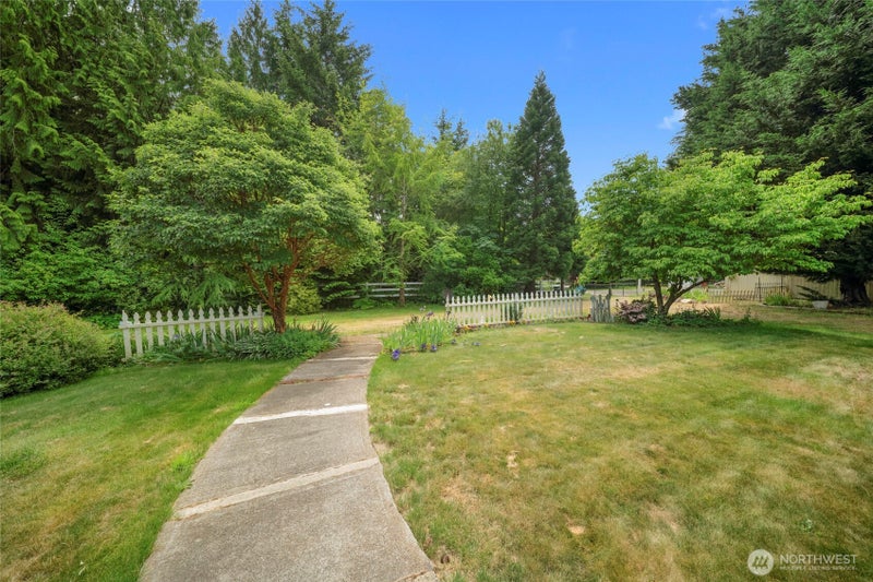 866 SE Somers Drive