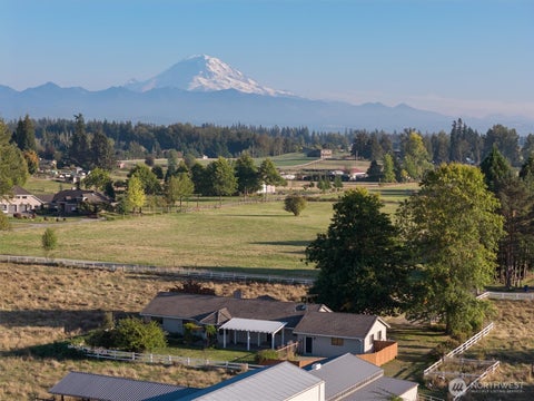 Photo of 18228 SE 394th Street, Auburn, WA 98092 (MLS # 2466887)