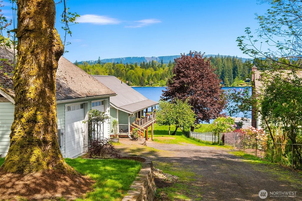 Photo of 10714 W Lake Joy Drive NE, Carnation, WA 98014 (MLS # 2370207)