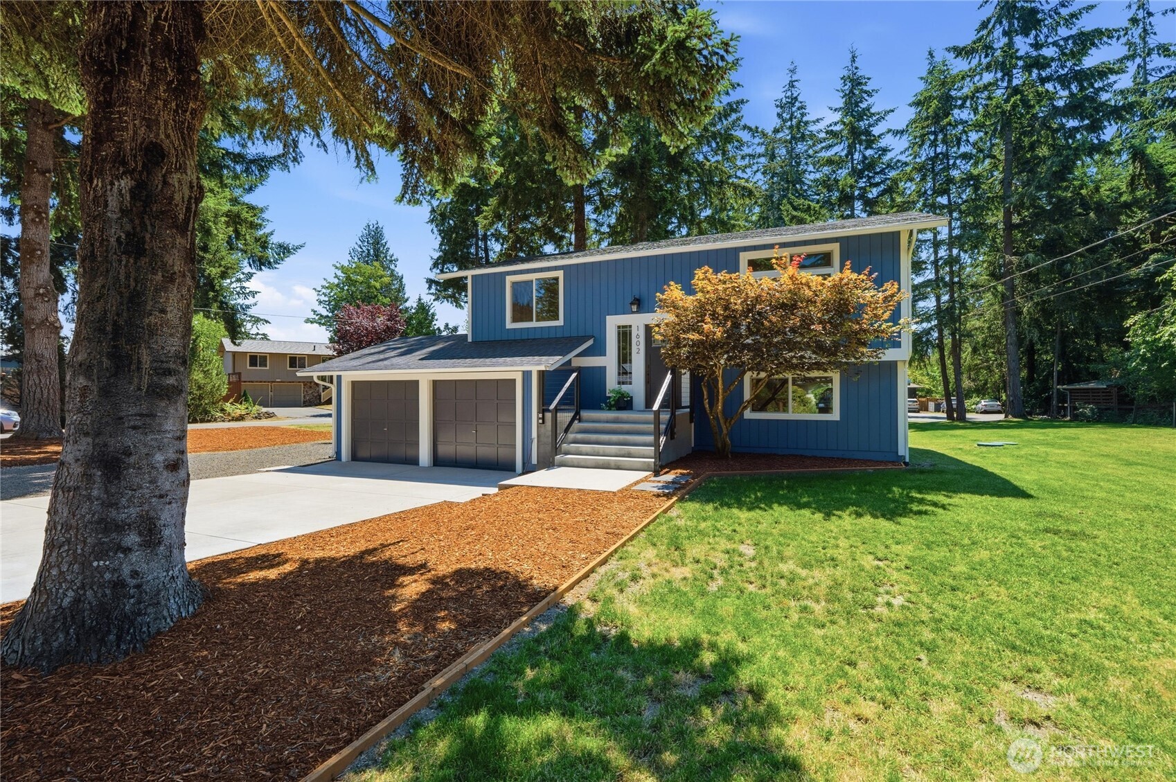 1602 Edgewood Drive NW