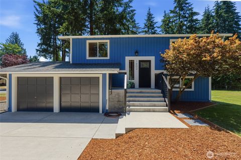 Photo of 1602 Edgewood Drive NW, Gig Harbor, WA 98332 (MLS # 2549220)