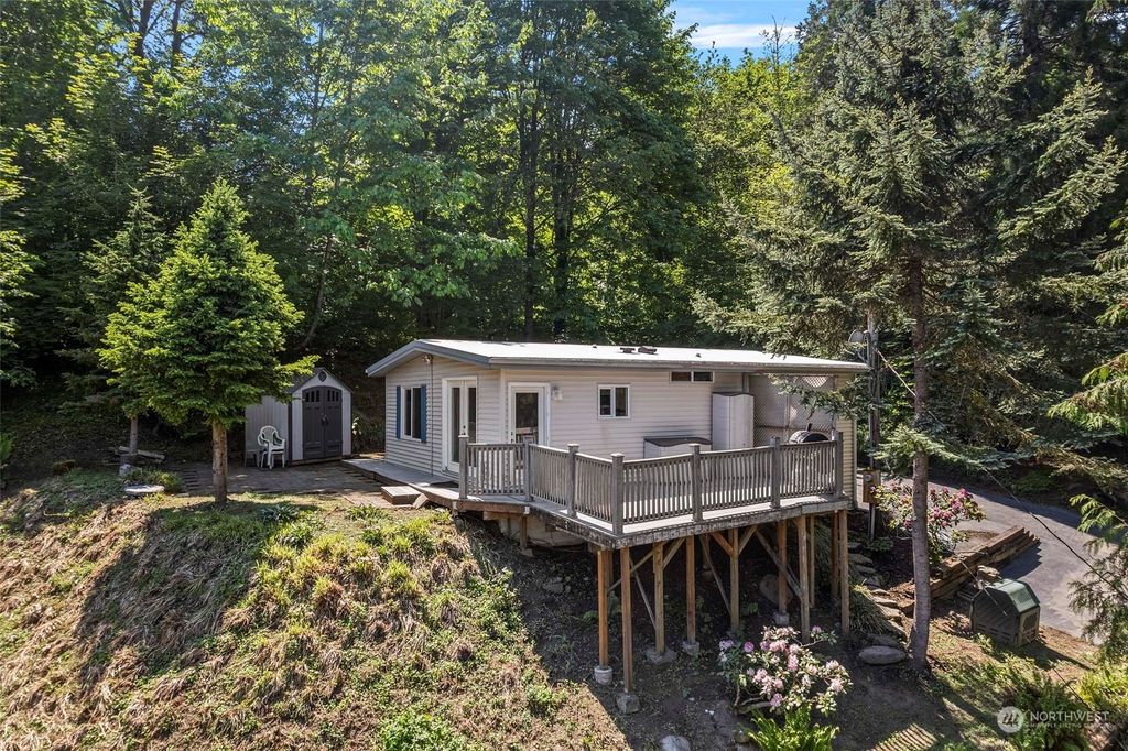 Photo of 5127 335th Lane SE, Fall City, WA 98024 (MLS # 2077427)