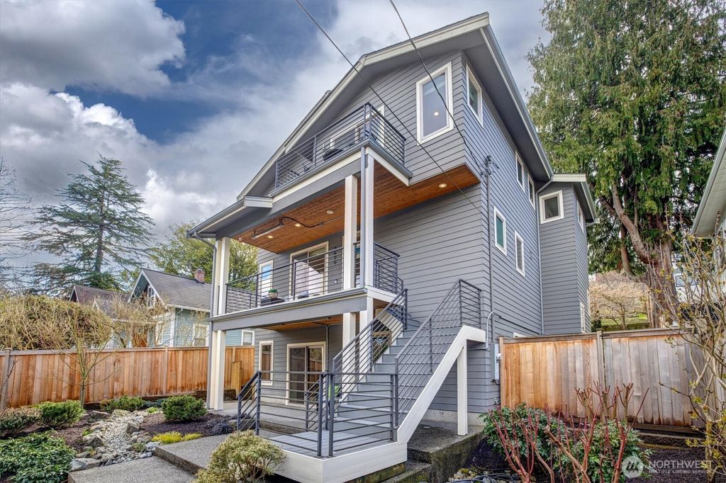 Photo of 3629 35th Avenue W, Seattle, WA 98199 (MLS # 2494592)