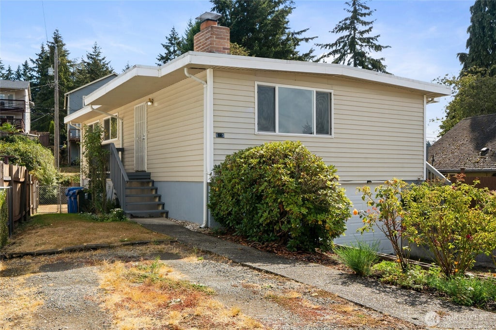 Photo of 6225 S Huson Street, Tacoma, WA 98409 (MLS # 2579985)
