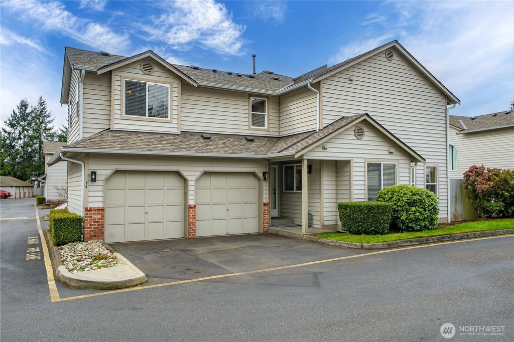 Photo of 730 112th Street SW #F6, Everett, WA 98204 (MLS # 2483775)