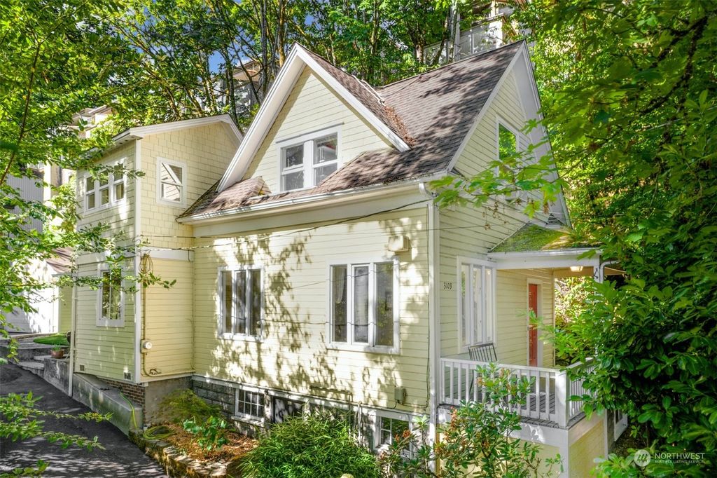 Photo of 3109 S Washington Street, Seattle, WA 98144 (MLS # 2148167)