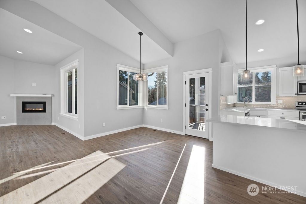 Photo of 1402 125th Street SE, Everett, WA 98208 (MLS # 2155564)