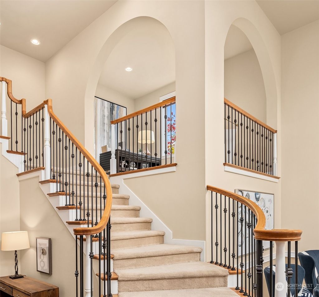 Photo of 3201 225th Avenue SE, Sammamish, WA 98075 (MLS # 2157264)