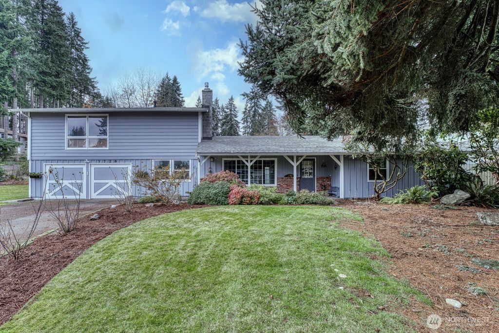 Photo of 3728 70th Avenue Ct W, University Place, WA 98466 (MLS # 2460126)