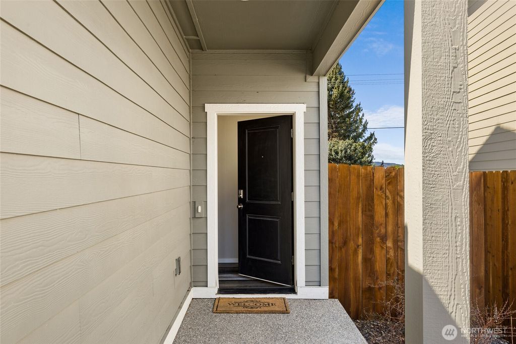 Photo of 2905 Roundup Drive Dr, Ellensburg, WA 98926 (MLS # 2506101)