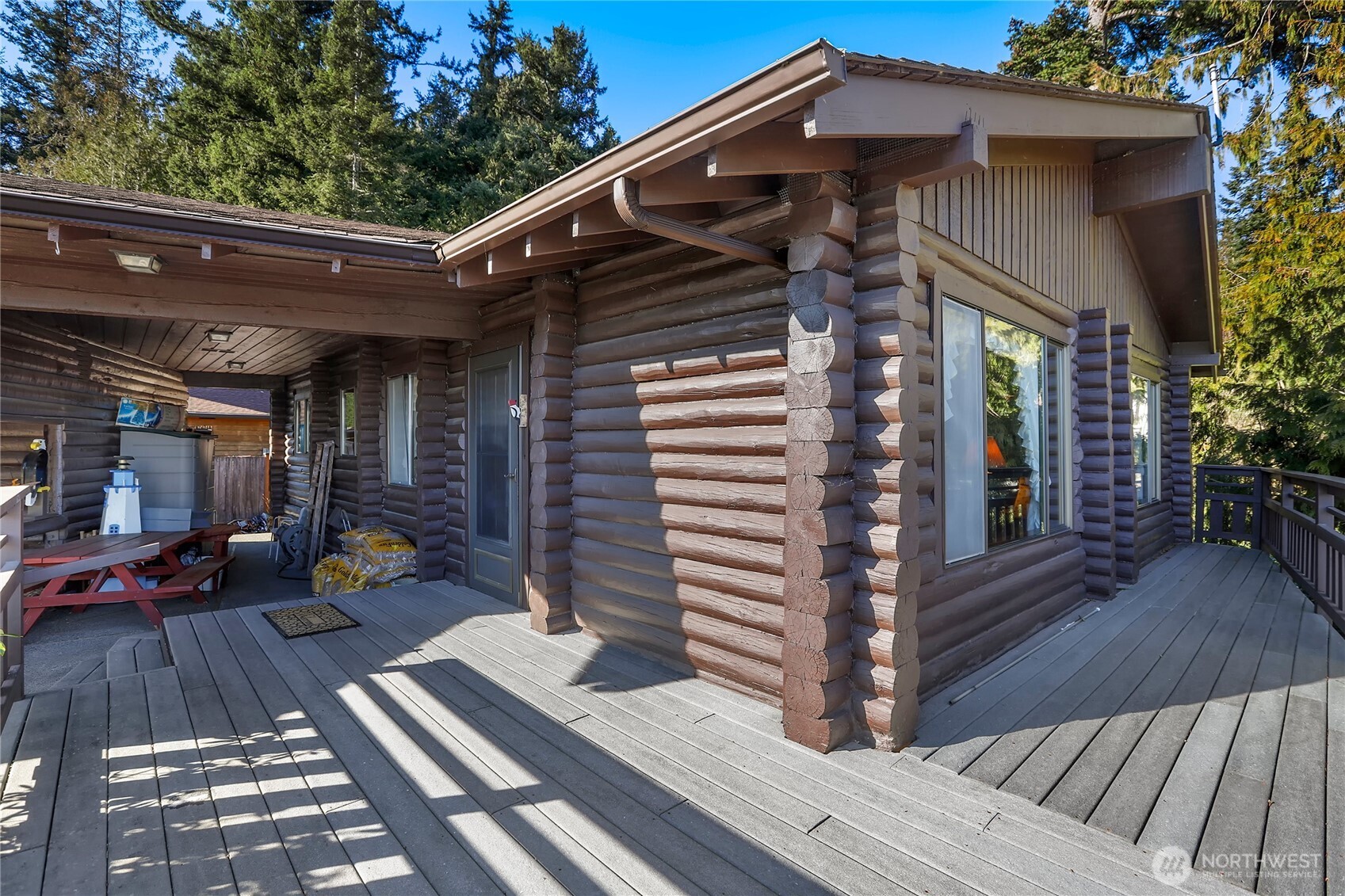 458 Klickitat Drive