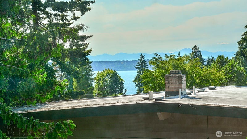 425 SW 183rd Street