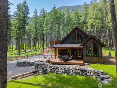Photo of 58 Liberty Lane, Winthrop, WA 98862 (MLS # 2531508)