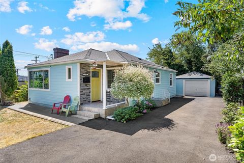 Photo of 939 N 88th st St, Seattle, WA 98103 (MLS # 2407709)