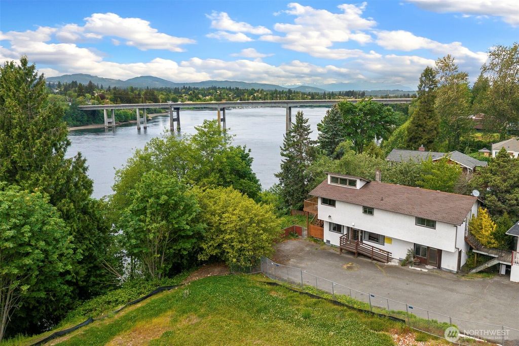 Photo of 2321 Wheaton Wy WAY, Bremerton, WA 98310 (MLS # 2525506)