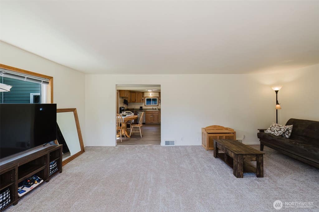 Photo of 143 Dora Avenue, Bremerton, WA 98312 (MLS # 2558405)