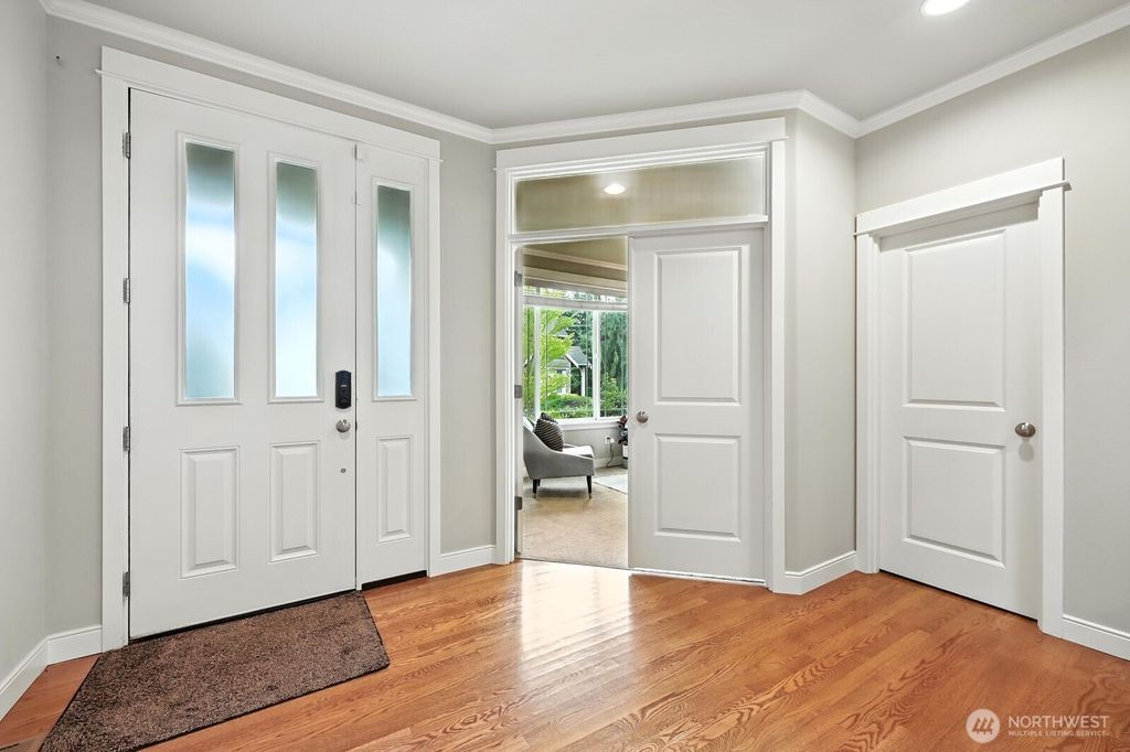 Photo of 11604 Se 63rd Street, Bellevue, WA 98006 (MLS # 2413371)