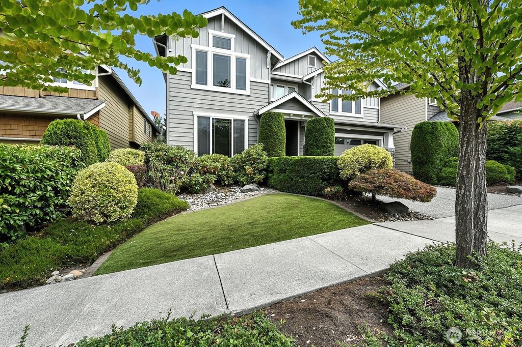 Photo of 11604 Se 63rd Street, Bellevue, WA 98006 (MLS # 2413371)