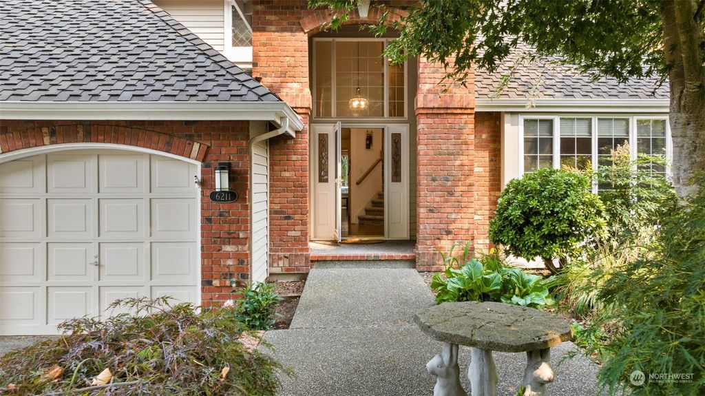 Photo of 6211 Bayview Drive, Mukilteo, WA 98275 (MLS # 2154219)