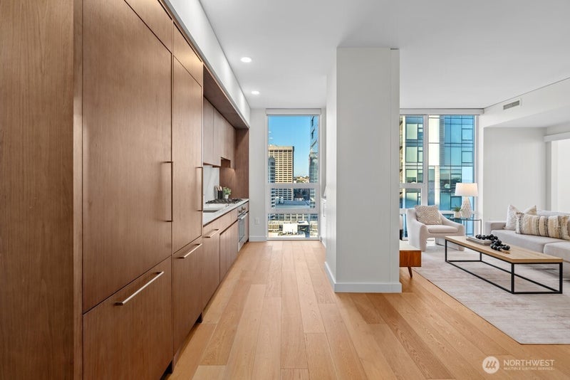 121 Stewart Street 2202