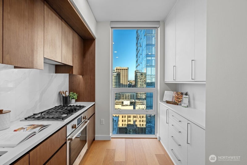 121 Stewart Street 2202