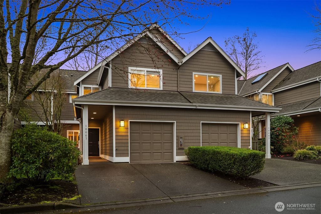 Photo of 10007 NE 37th Court, Kirkland, WA 98033 (MLS # 2489301)