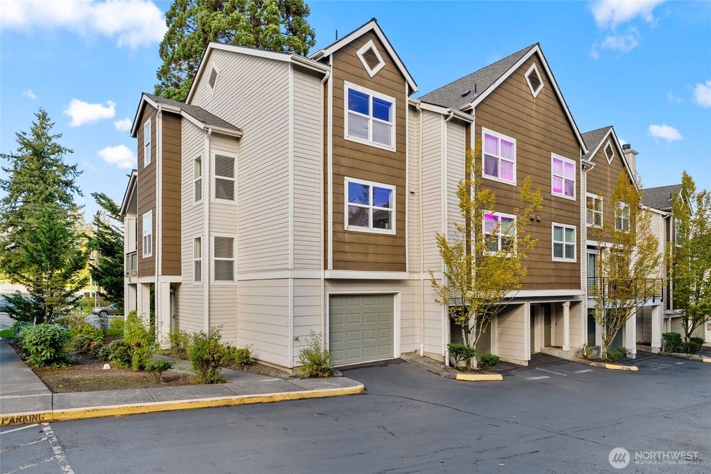 Photo of 3116 164th Street #301, Lynnwood, WA 98087 (MLS # 2441131)