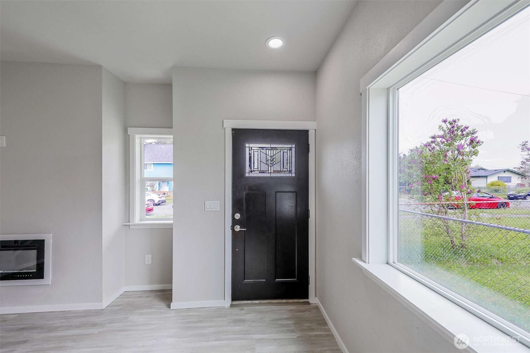 934 E 61st