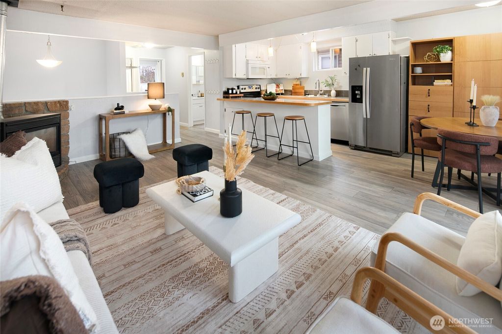 Photo of 942 N 82nd Street, Seattle, WA 98103 (MLS # 2482298)