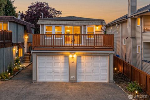 Photo of 942 N 82nd Street, Seattle, WA 98103 (MLS # 2482298)