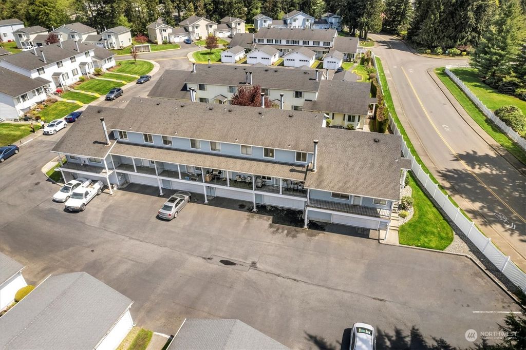 listing image 9365479506115082368