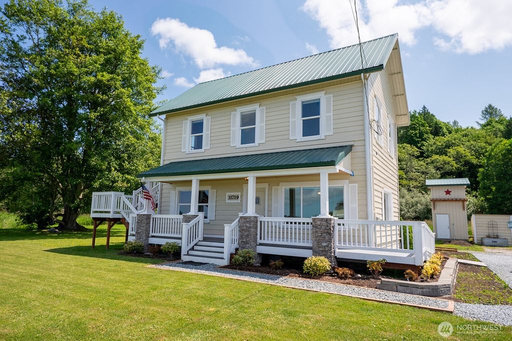 Photo of 31719 Pioneer Highway, Stanwood, WA 98292 (MLS # 2386364)