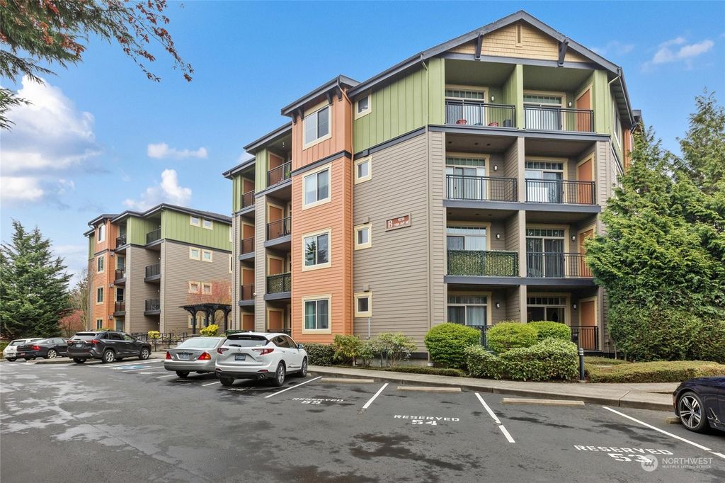 Photo of 15730 116th Avenue NE #110, Bothell, WA 98011 (MLS # 2058830)