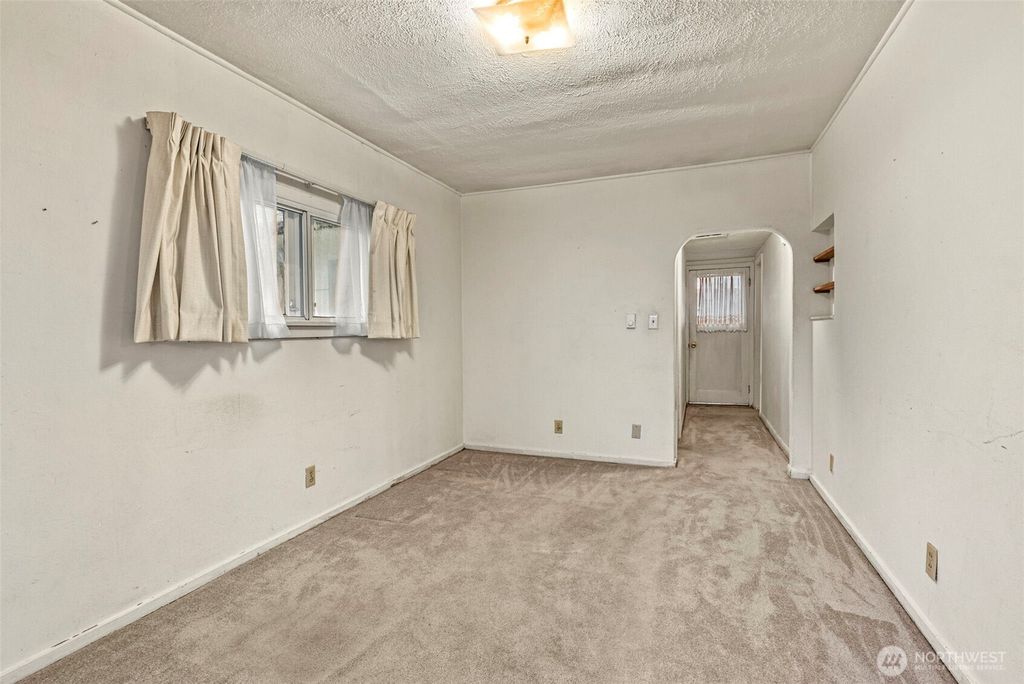 Photo of 2843 Hemlock Street, Longview, WA 98632 (MLS # 2459865)