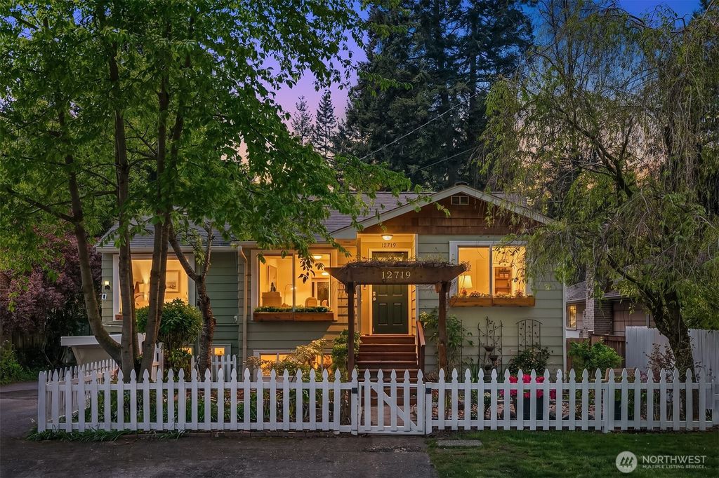 Photo of 12719 12th Avenue NE, Seattle, WA 98125 (MLS # 2503469)