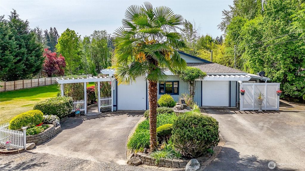 Photo of 4501 S 372nd Pl PL, Auburn, WA 98001 (MLS # 2519977)