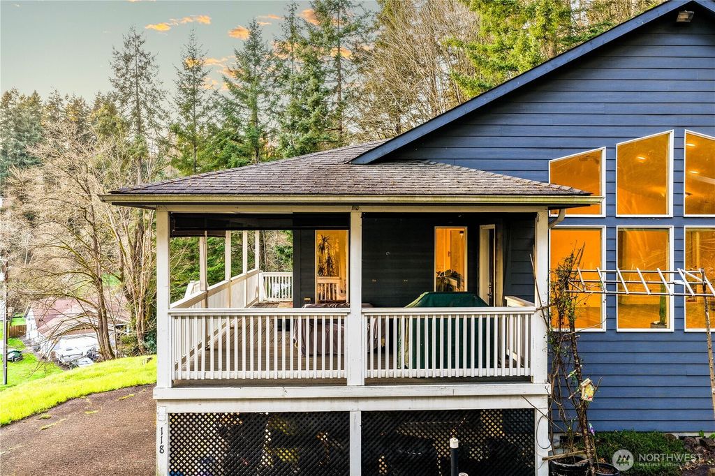 Photo of 118 Clark Creek Road, Longview, WA 98632 (MLS # 2500023)