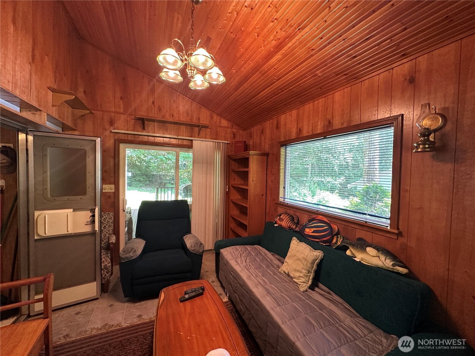 44772 Nika Kena Trail