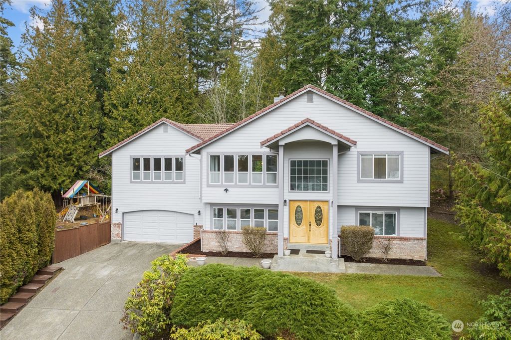 Photo of 4932 S 314th Court, Auburn, WA 98001 (MLS # 2043462)