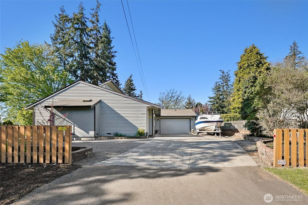 Photo of 5329 88th Street SW, Mukilteo, WA 98275 (MLS # 2515971)