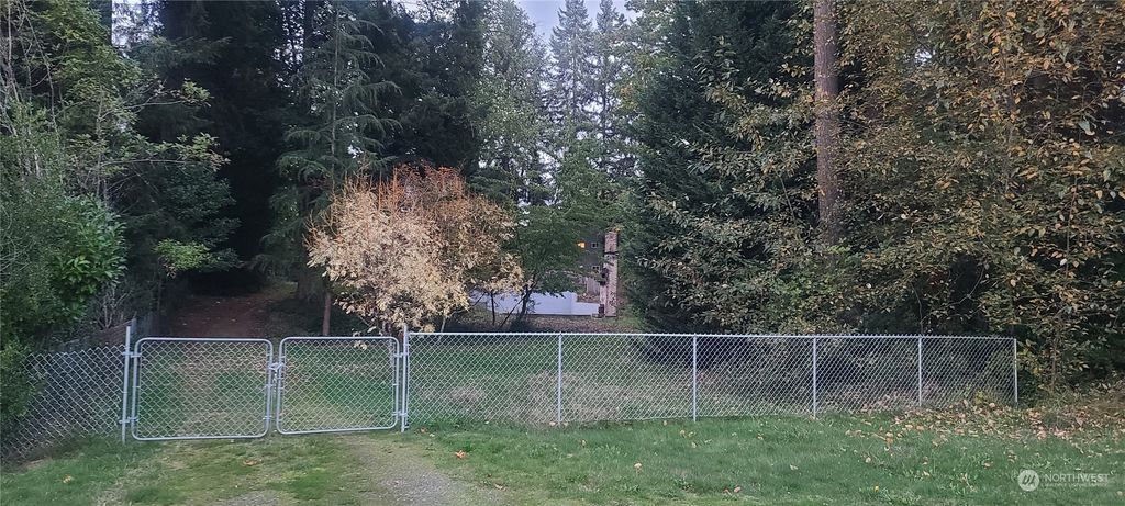 Photo of 14254 SE 179th Place, Renton, WA 98058 (MLS # 2174582)