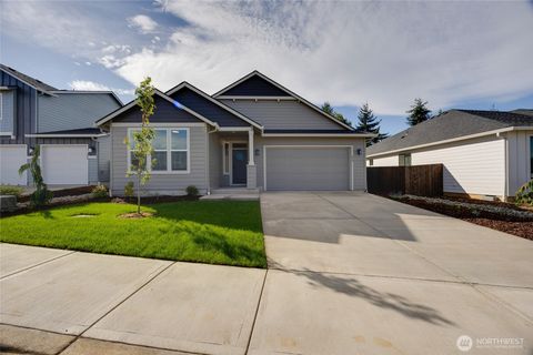 Photo of 930 RW Fletcher Street, Winlock, WA 98596 (MLS # 2433018)