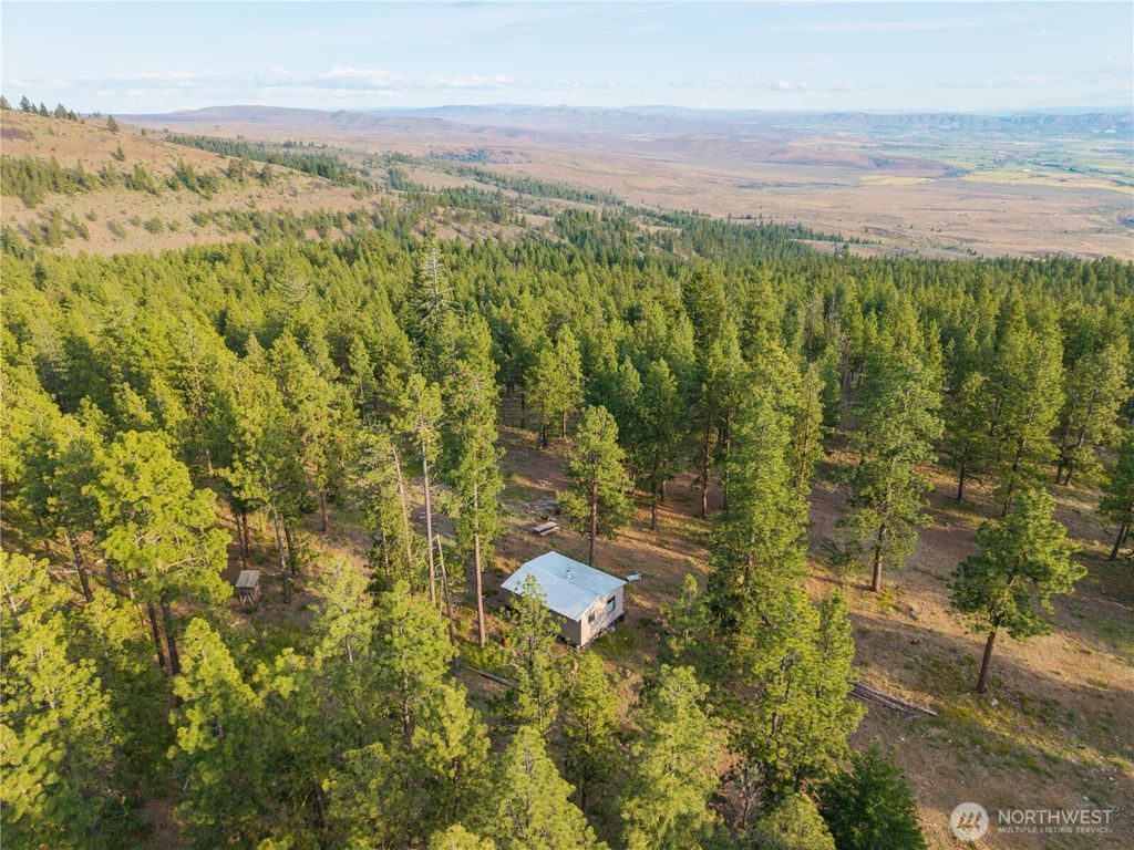 Photo of 1 NKA Colockum Rd., Ellensburg, WA 98926 (MLS # 2501850)