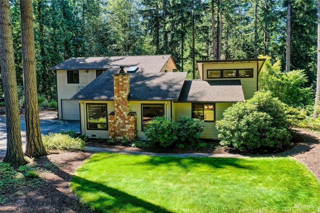 Photo of 23025 NE 51st Street, Redmond, WA 98053 (MLS # 1981258)