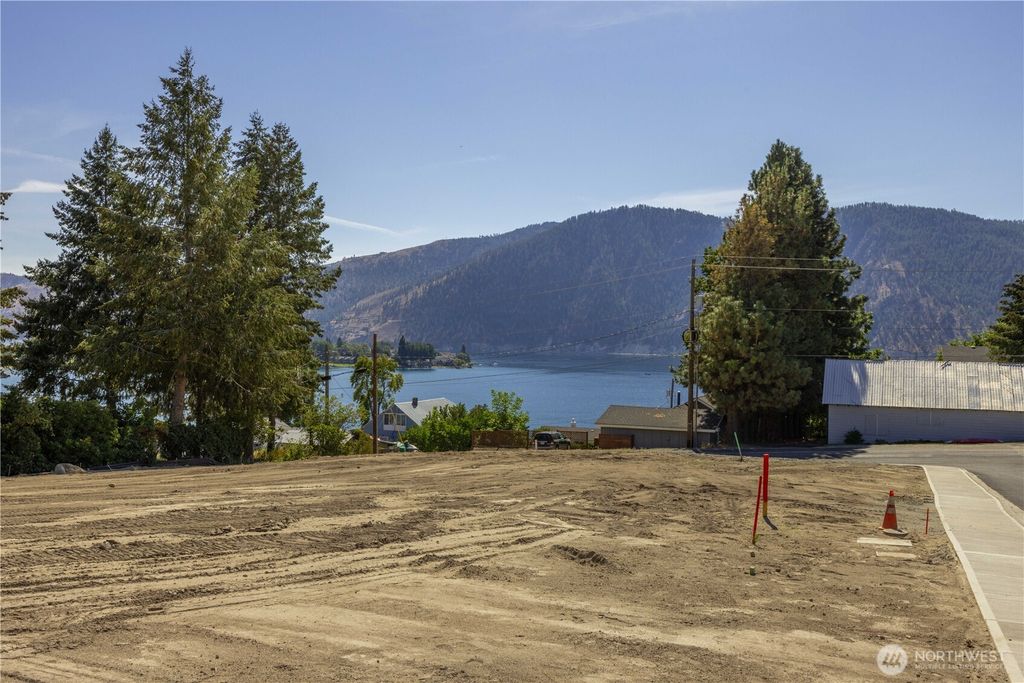 Photo of 38 Indigo Lane, Manson, WA 98831 (MLS # 2494007)