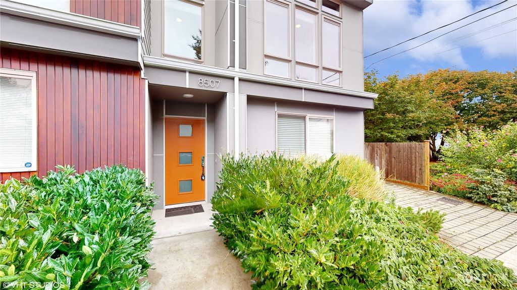 Photo of 8507 31st Avenue NW, Seattle, WA 98117 (MLS # 2199122)