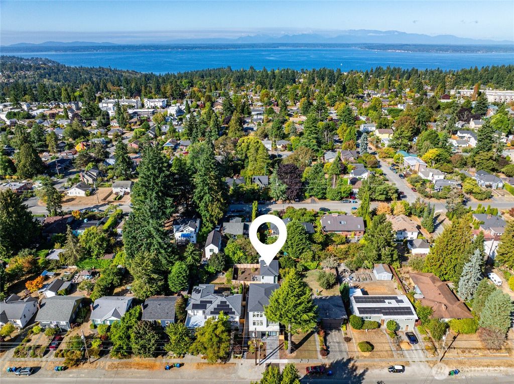 Photo of 12037 C Fremont Avenue N #3, Seattle, WA 98133 (MLS # 2426016)