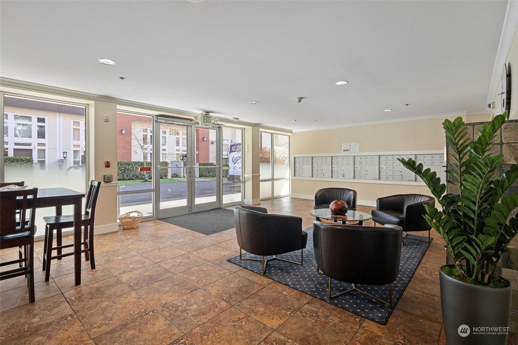 listing image 9364058227424766677
